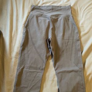 Alphalete soft leggings